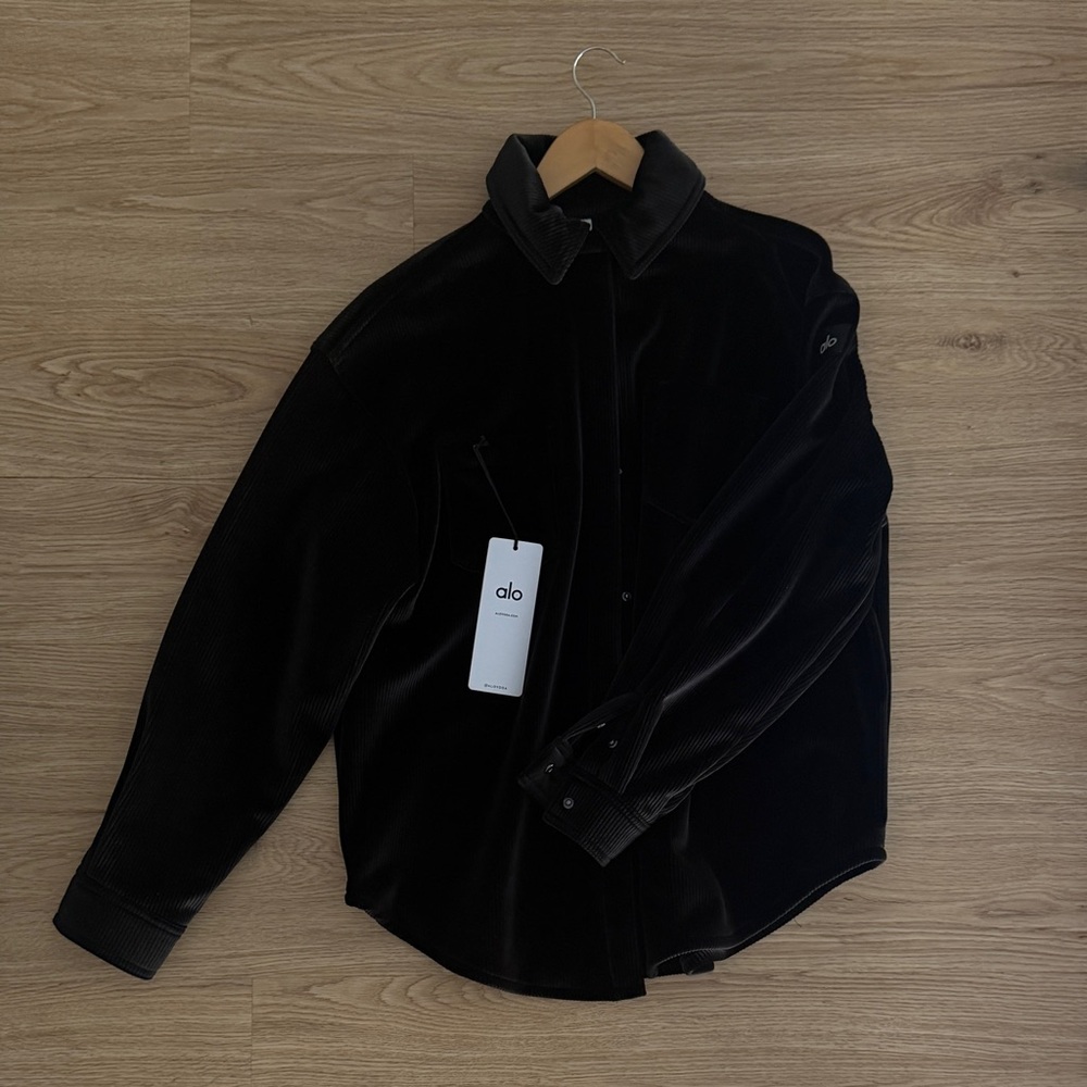 Alo Yoga Ribbed Velour Mountain Side Shacket in Black size XS- NWT